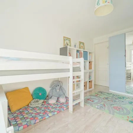 Appt Spacieux 2 5 Adultes *